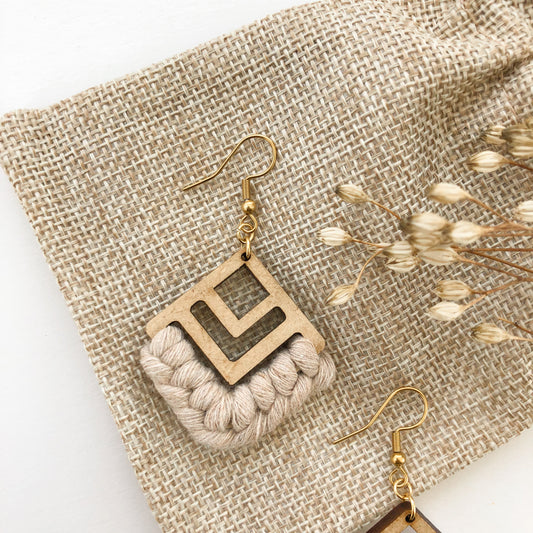 Aretes Carmelia