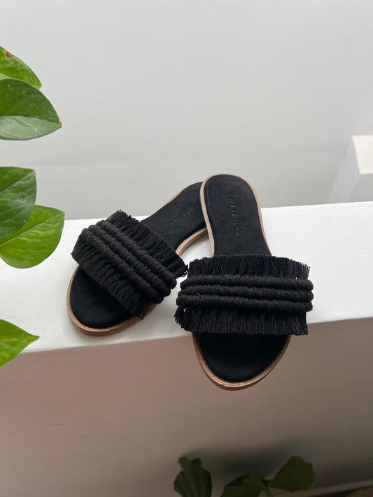 Sandalias negras de macramé